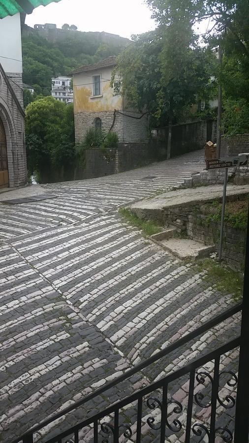 Vrenjo Guesthouse Gjirokastra Kültér fotó